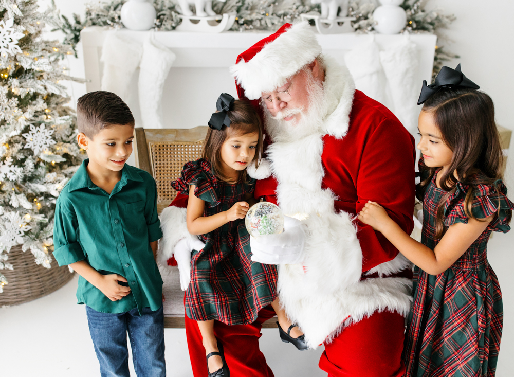 Christmas mini session with Santa